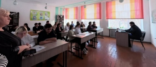 "Заң және тәртіп" айлығы: алаяқтық туралы әңгімелесу. Месяц "Закон и порядок": беседа про мошенничество.
