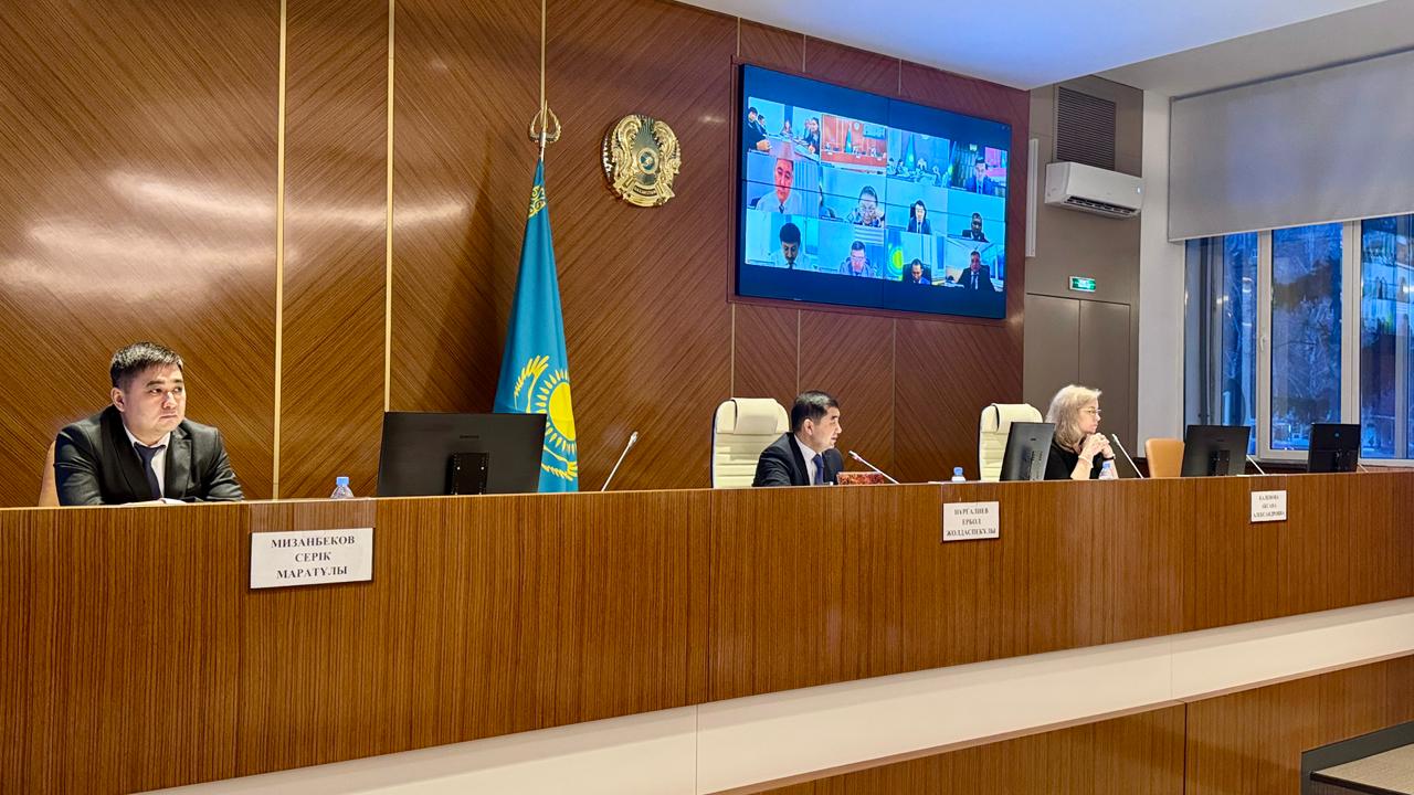 4 ноября 2025 года под председательством заместителя акима Восточно-Казахстанской области Нургалиева Е.Ж. состоялось заседание областной комиссии по делам несовершеннолетних и защите их прав.